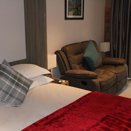 Waters Edge At Cocoa Suites York Exteriér fotografie
